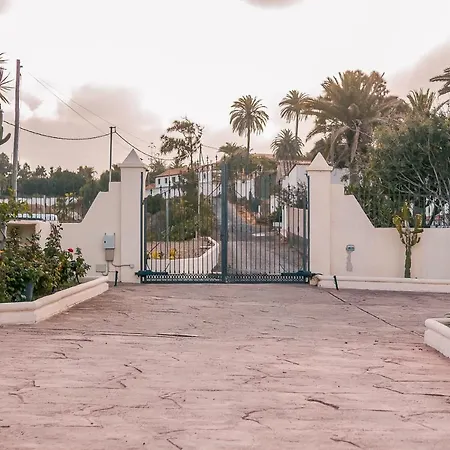 Angeles Holiday home